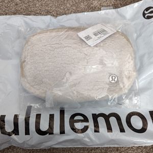 Lululemon Fleece Natural Ivory Belt Bag